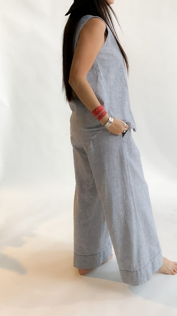 Pleated Crop Pant - Image 2