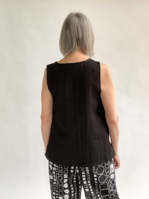 Express Travel Tunic Tank - Image 3