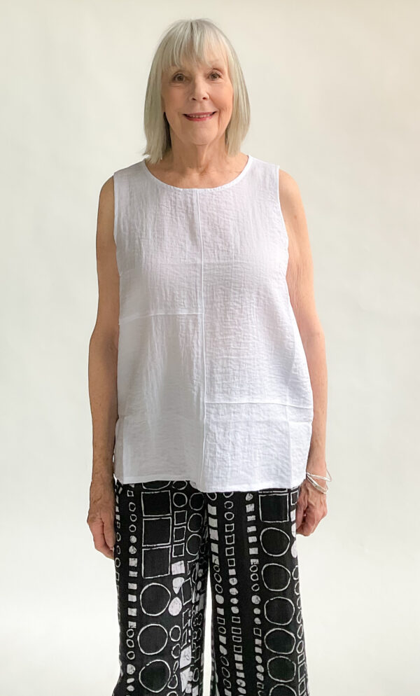 Express Travel Tunic Tank - Image 4