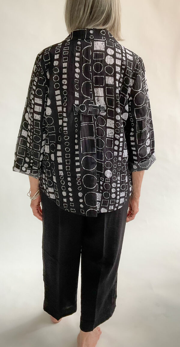 Express Travel Ruched Straight Crop - Image 2