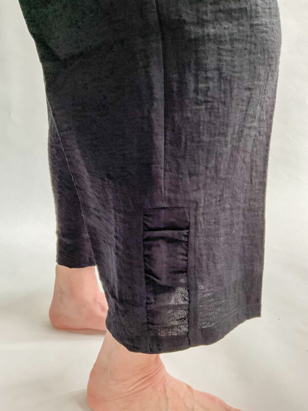 Express Travel Ruched Straight Crop - Image 5